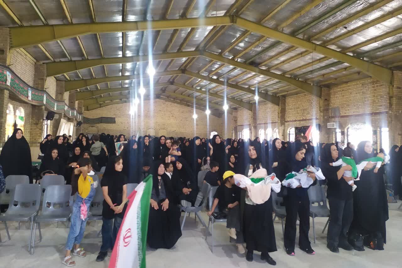 طنین لالایی عاشورایی در همایش شیرخوارگان حسینی شهر لپویی