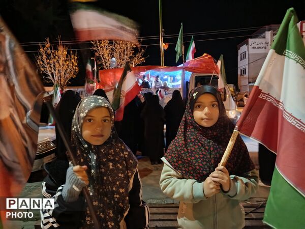 وقتی خودروها و قلب‌ها در مسیر رهبر شهید هم‌صدا شدند