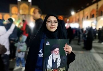 برپایی موکب آموزش و پرورش ناحیه یک یزد در گردهمایی شهادت رهبر انقلاب