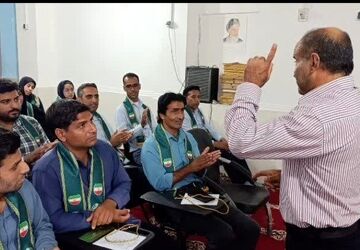 دوره توانمندسازی مربیان در رودان
