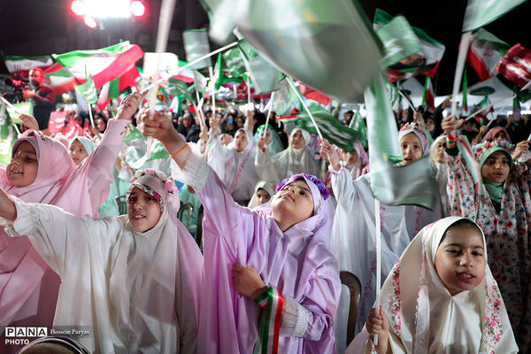 اولین جشن تکلیف کف خیابان