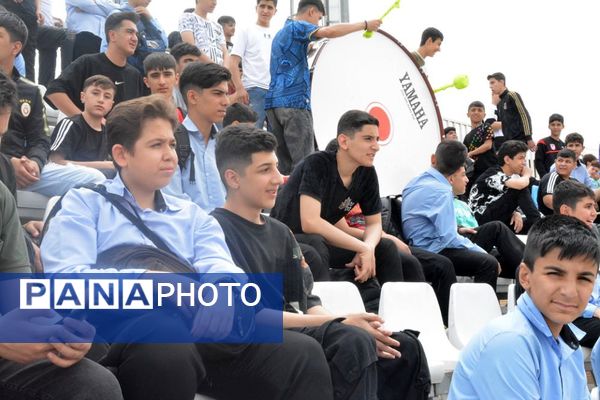 برگزاری مسابقات فینال و رده‌بندی فوتبال دانش‌آموزی در بهارستان‌ 2