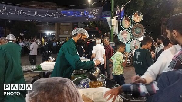 چایخانه فاطمه الزهرا در نود و نهمین شب از اجتماعات مردمی 