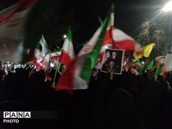 تجمع مردم غیور در مسجد جامع شهرستان نیشابور 