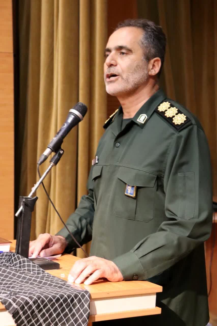 پیام تبریک فرمانده سپاه ناحیه کوهدشت به مناسبت هفته نیروی انتظامی