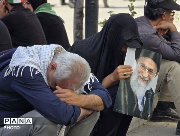 «باید برخاست» جهانی شد