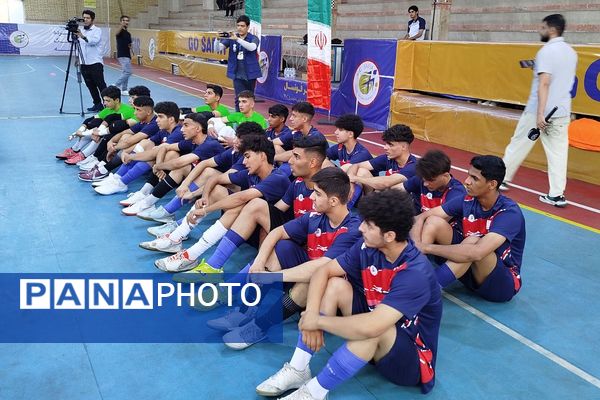 برگزاری اردوی انتخابی تیم ملی دانش آموزی فوتسال با حضور جمعی از مسئولان در ناحیه دو شهرری 