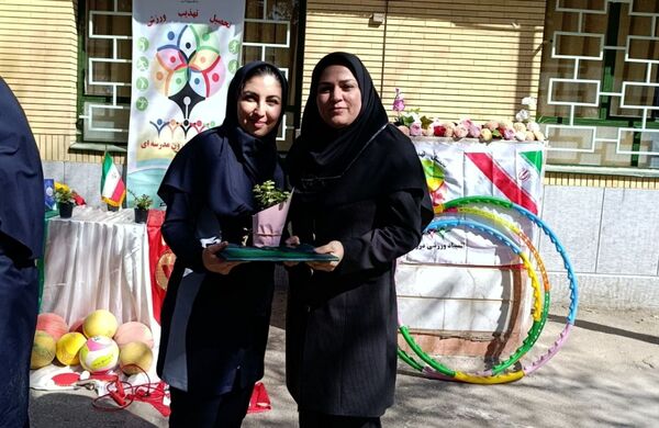 المپیاد ورزشی درون مدرسه ای در دبیرستان اژدر افشار 