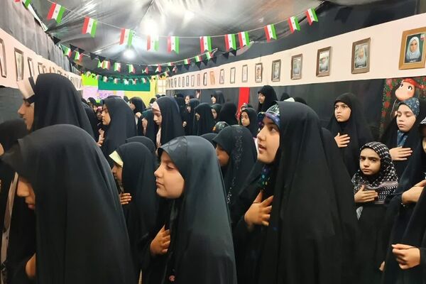 دورهمی کودکان و نوجوانان با برنامه‌های متنوع در حرم حضرت معصومه(س)