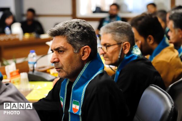 نشست هم‌اندیشی مسئولان دانش‌آموزی تهران با محور آموزش مربیان و مدیریت مصرف انرژی