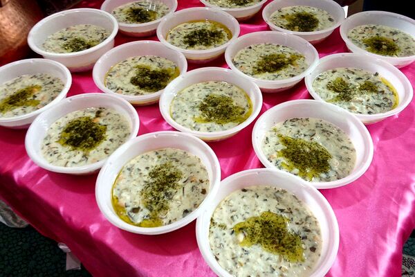از سنت تا خلاقیت، برگزاری نمایشگاه صنایع دستی یلدا در دبیرستان توحید یک