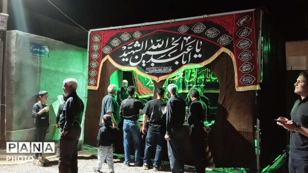 ایستگاه صلواتی صاحب الزمان در روستای نقاب میزبان عزادارن حسینی می شود