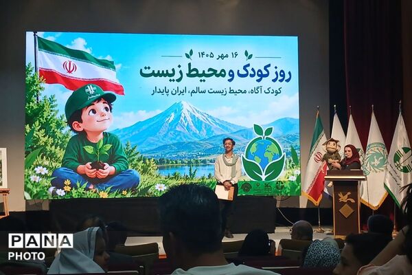 تجلیل از برگزیدگان پویش قصه‌نویسی ماکان نصیری