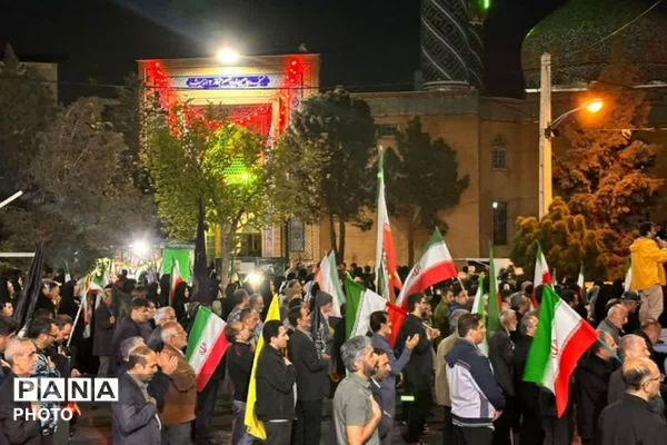 اندیشه، تجلیِ عشق و آمادگی؛ شب‌هایِ بیعت، نورِ امید در دلِ ایران