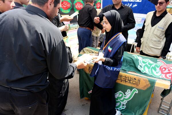 برپایی موکب سازمان دانش آموزی استان اردبیل در مراسم دلدادگان حسینی