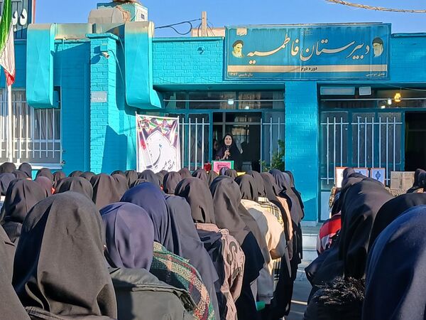 افتتاحیه همیاران معلم در دبیرستان فاطمیه
