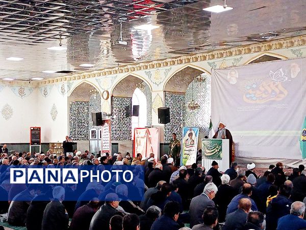 نماز جمعه در کاشمر