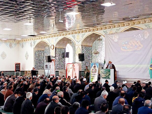 نماز عبادی سیاسی جمعه در شهرستان کاشمر 