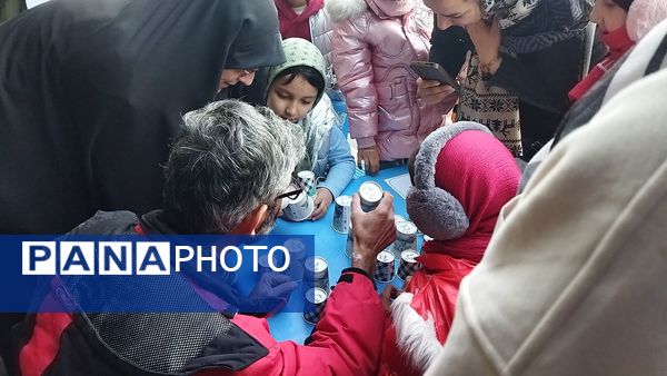 حضور مردم در مهمانی کیلومتری اعیاد شعبانیه نیشابور