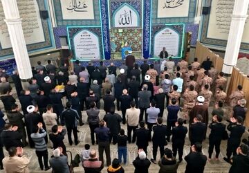 برپایی نماز جمعه در کامیاران