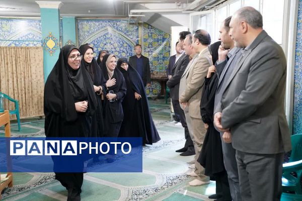 دیدار نوروزی مدیرکل آموزش و پرورش اصفهان با مدیران نواحی و مناطق استان
