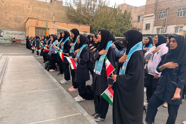 همایش تشکیلاتی "وطن یار" در دبیرستان ایثار