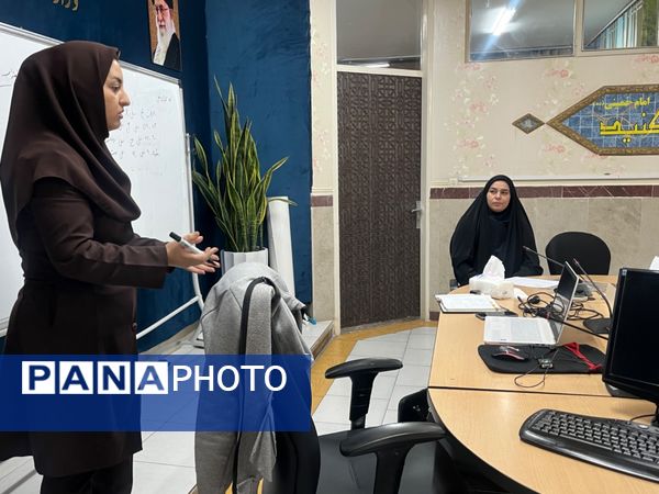 برگزاری جلسه فصلی مدرسین آموزش خانواده در شهرستان قدس