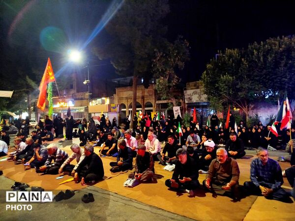 خونخواهی امام شهید ایران در خیابان امام خمینی ـ۲