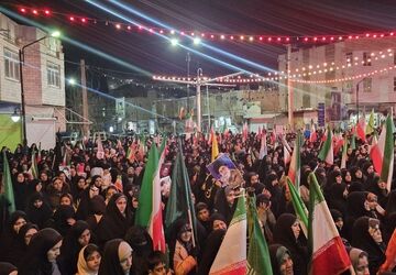 برگزاری مراسم چهلم در میدان مدنی درگزین