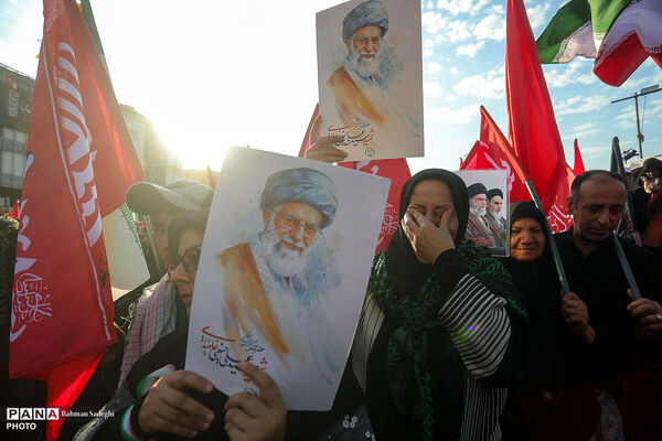 مراسم تشییع پیکر مطهر رهبر شهید انقلاب در تهران - 2