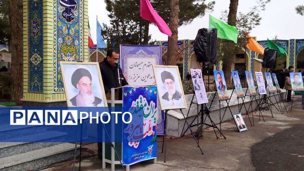 غبار روبی و عطر افشانی گلزار شهدا  در نیشابور 