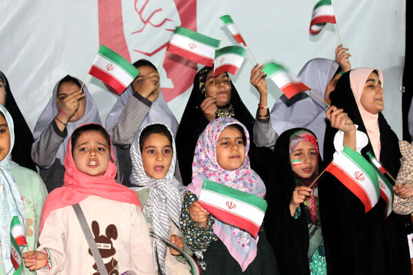 شب‌هایِ رنگارنگِ کرمان تلفیقی از هنر و ایمان 