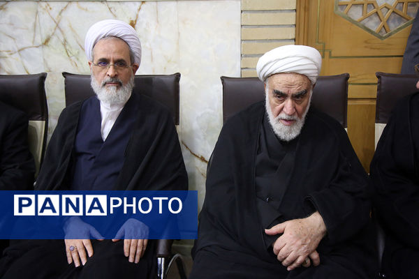 مراسم بزرگداشت شهدای خدمت در حرم حضرت معصومه(س)