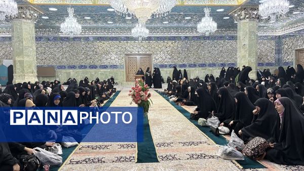 آیین غبارروبی حرم حضرت معصومه(س) با حضور بانوان طلبه