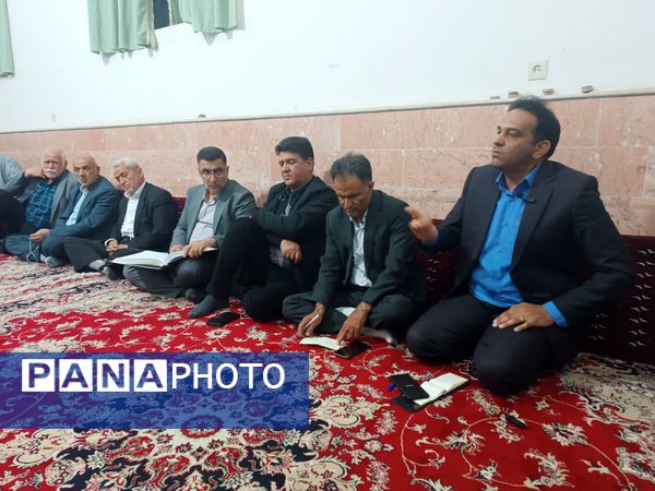 نشست فرماندار با اصناف و بازاریان گناباد 