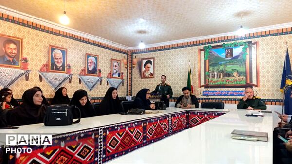 آیین تجلیل از برگزیدگان بسیج دانش آموزی شهدای عشایر در دهه امامت و ولایت 