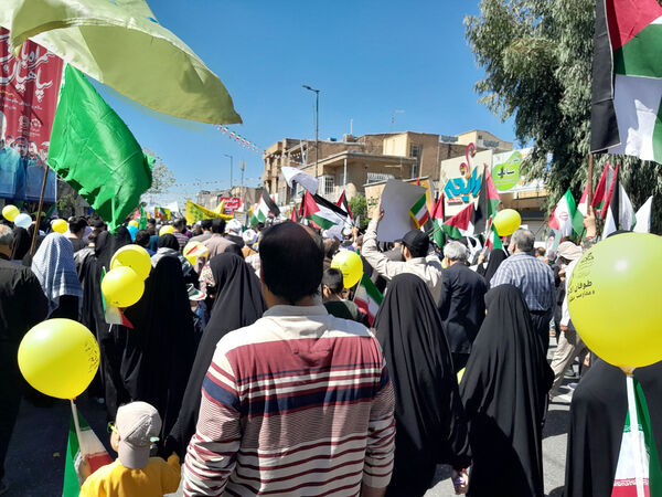 راهپیمایی روز قدس همراه با تشییع پیکر شهید صداقت در قم