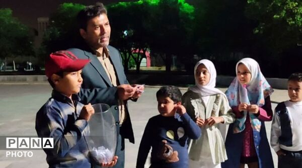 برگزاری همایش پیاده روی خانوادگی در باغ بانوان نجف آباد 