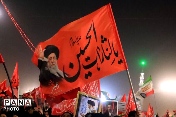 قاب هایی از یک بدرقه آسمانی ماندگار 