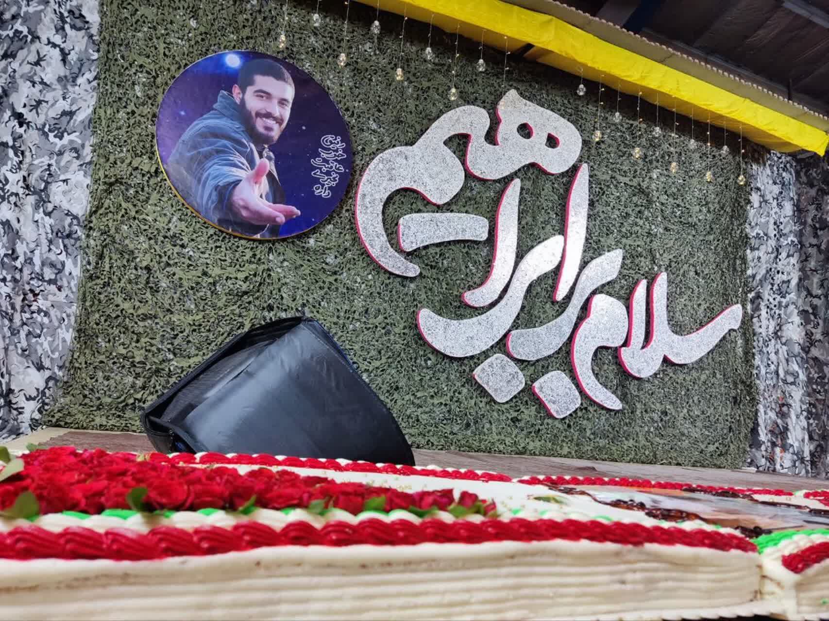 اجتماع دانش‌آموزی به‌مناسبت ولادت شهیدابراهیم هادی در یزد