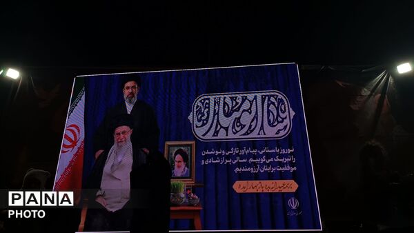حماسه سازی مردم نیشابور در بیستمین شب از راهپیمایی های مردمی بلوار فضل 