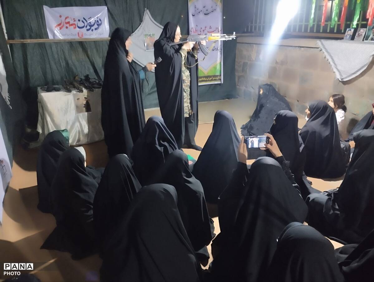 از دلِ تجمعات، شکوفه‌های آگاهی: دخترانِ ایران در مسیرِ توانمندی