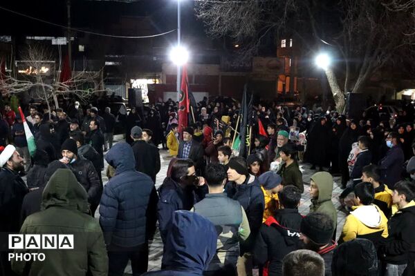 تجدید عهد با خون شهدا؛ «کفن‌پوشان» همدان شبانه بر آرمان‌های انقلاب ایستادند