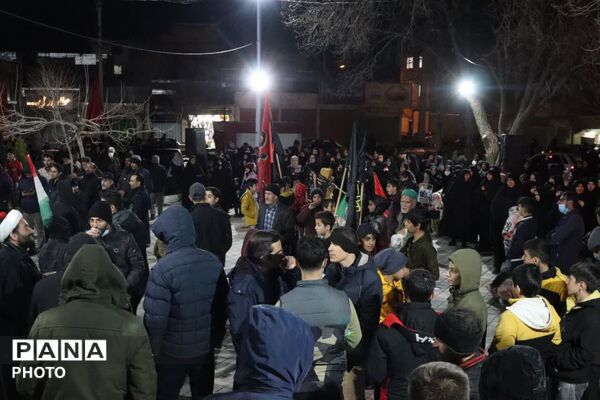 تجدید عهد با خون شهدا؛ «کفن‌پوشان» همدان شبانه بر آرمان‌های انقلاب ایستادند
