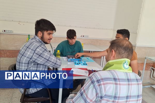 مسابقات بازی‌های فکری رویش مرحله استانی در شیراز