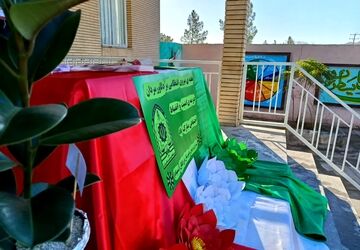 گرامیداشت هفته نیروی انتظامی در دبیرستان فرزانگان خواف 