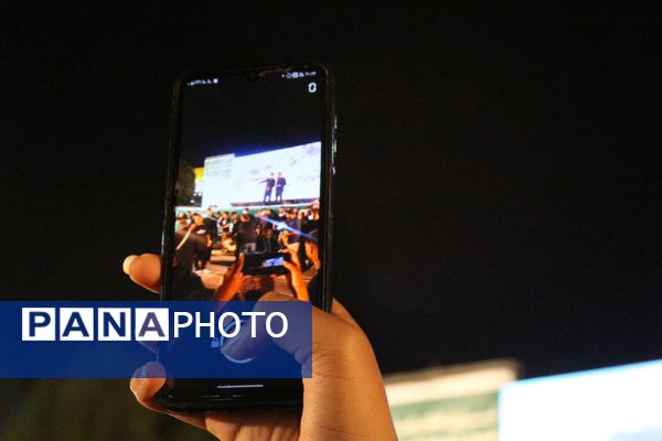 تجمع مردم بندرعباس برای جانباختگان بندر شهید رجایی