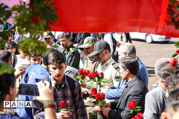آغاز سال تحصیلی جدید با شور و نشاط دانش‌آموزان