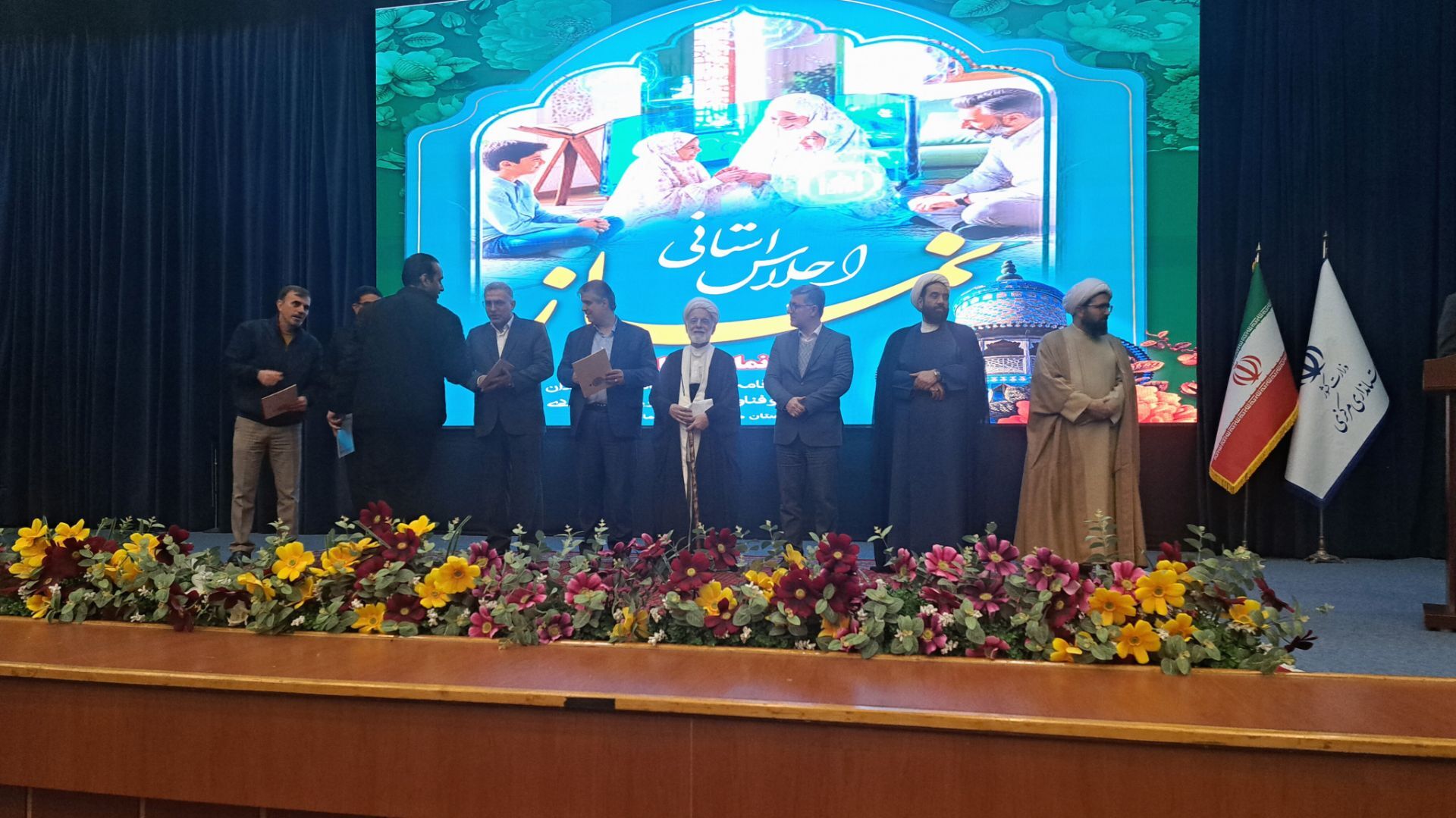 اجلاس استانی نماز: پیوند سجاده با کانون خانواده