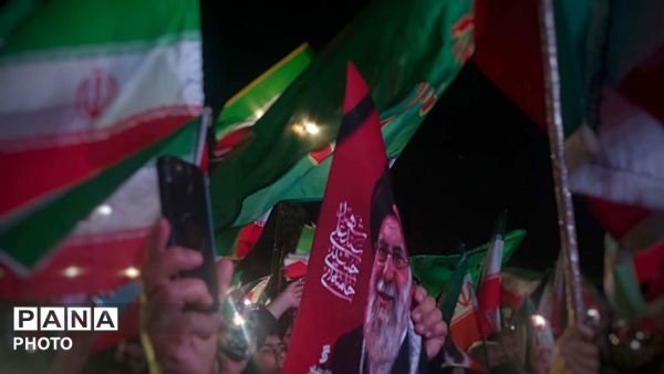 جلوه‌هایی از حماسه حضور در میدان انقلاب